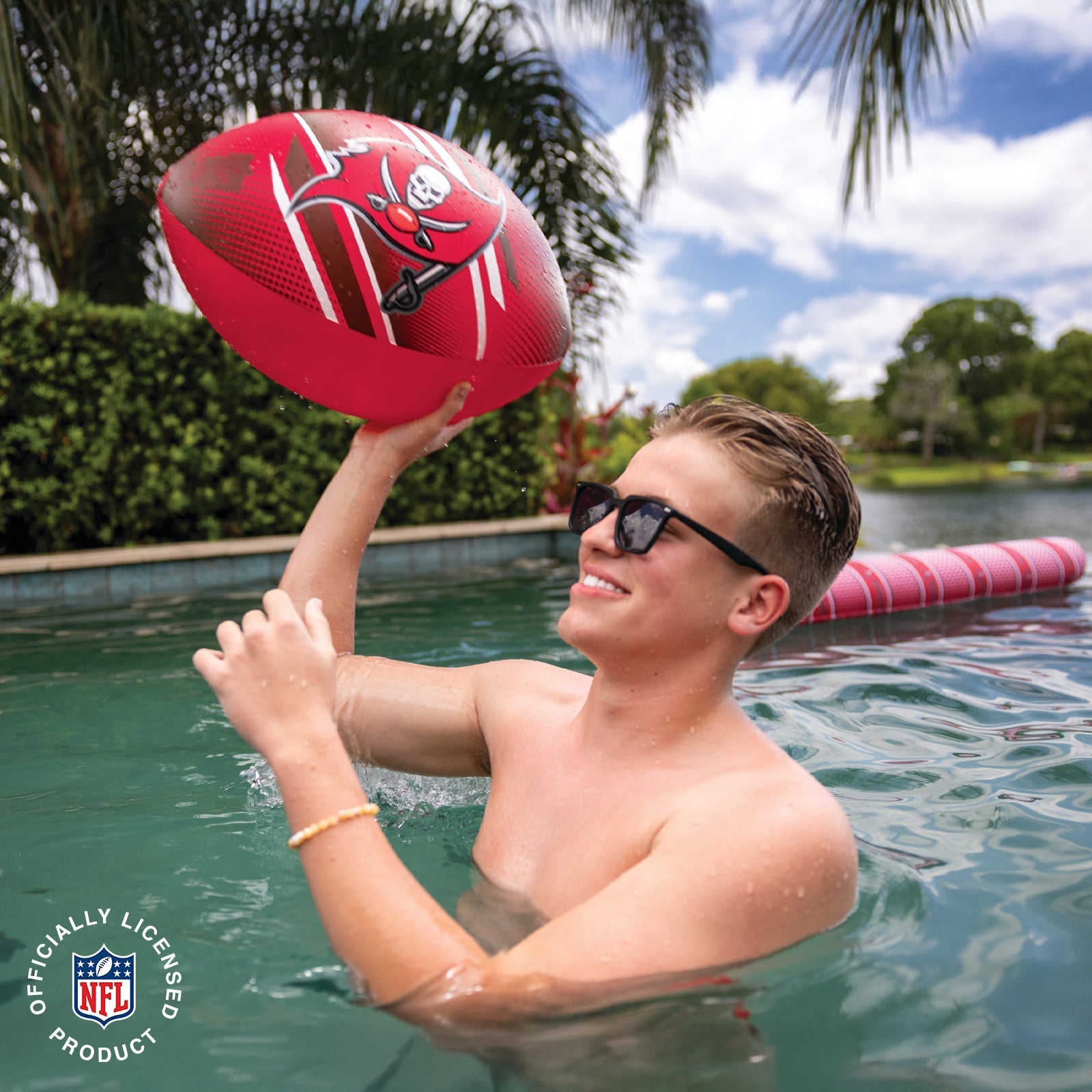 BigMouth Inc Collabs|Beach | Tampa Bay Buccaneers Beach Ball